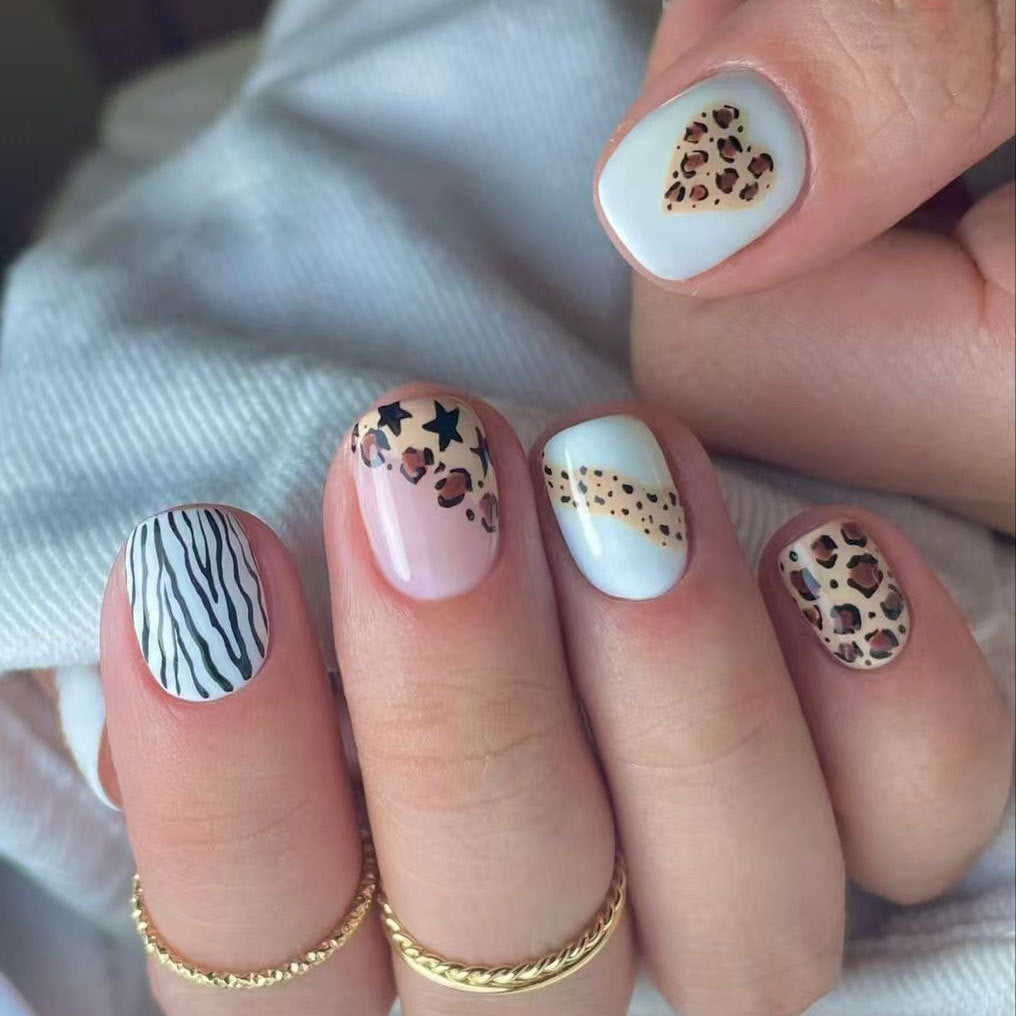 Trendy Tierdruck Nagelkunst 1790957446