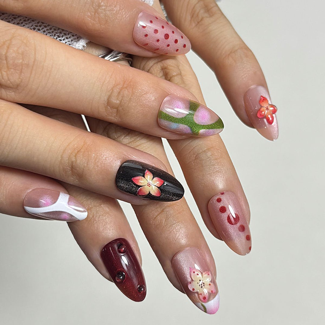 Dekorative Nagelkunst Karnz