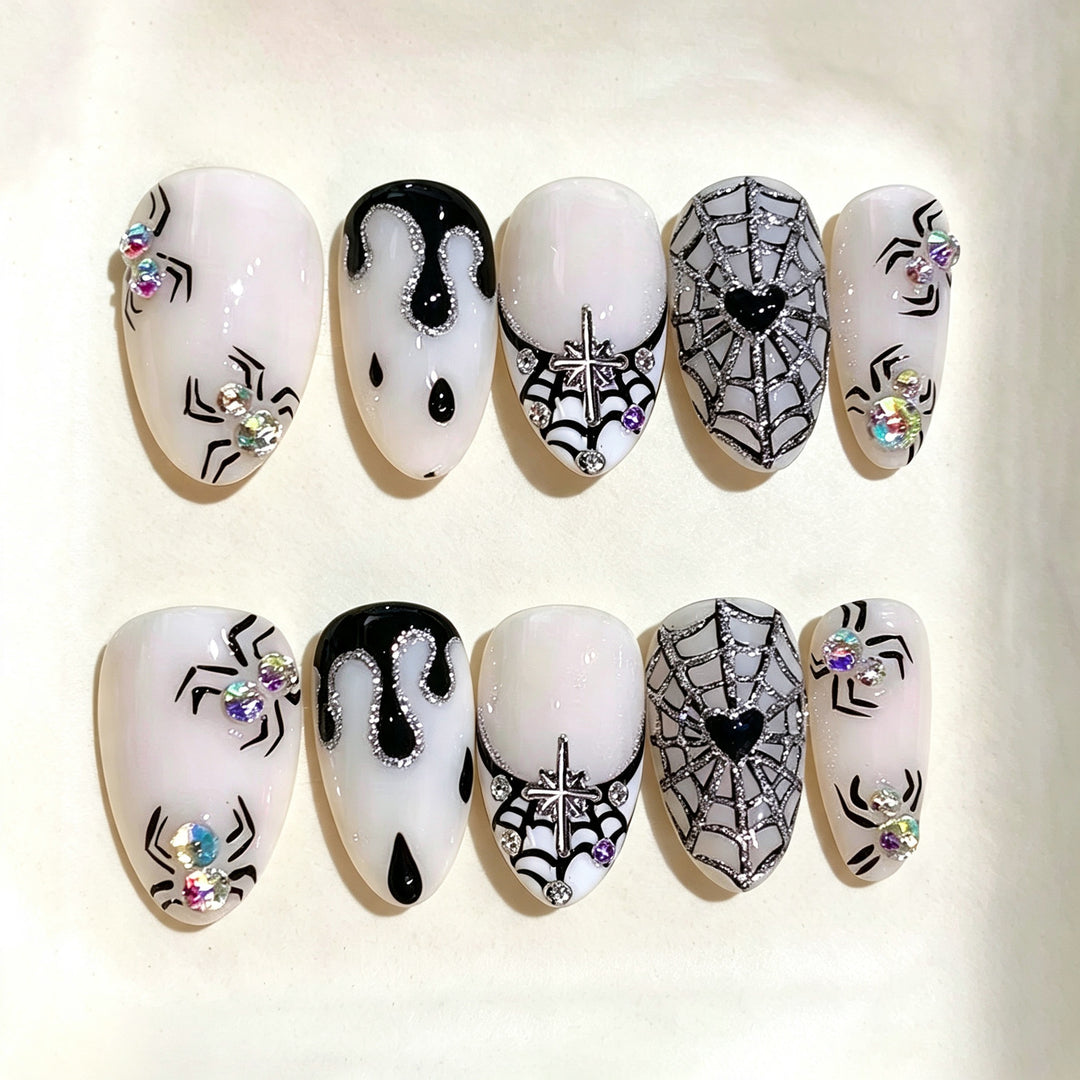 Halloween-Themed Press-On Nail Art Set mit Spinnennetz- und Gespensterdesign