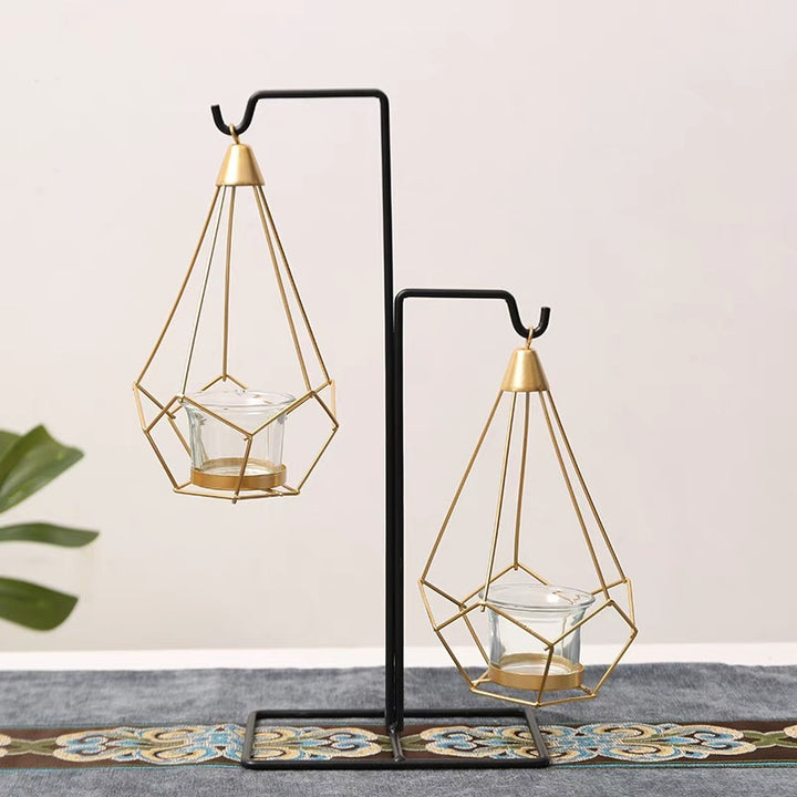 Dekoratives geometrisches hängendes Teelichthalter-Set mit Metallständern und Glasvotivhaltern Karnz