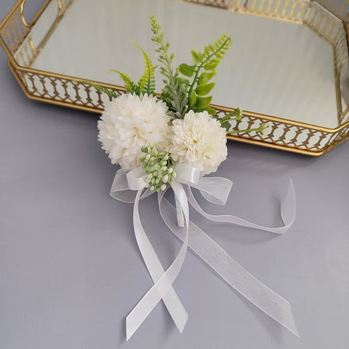 Charmante Blumen Corsage