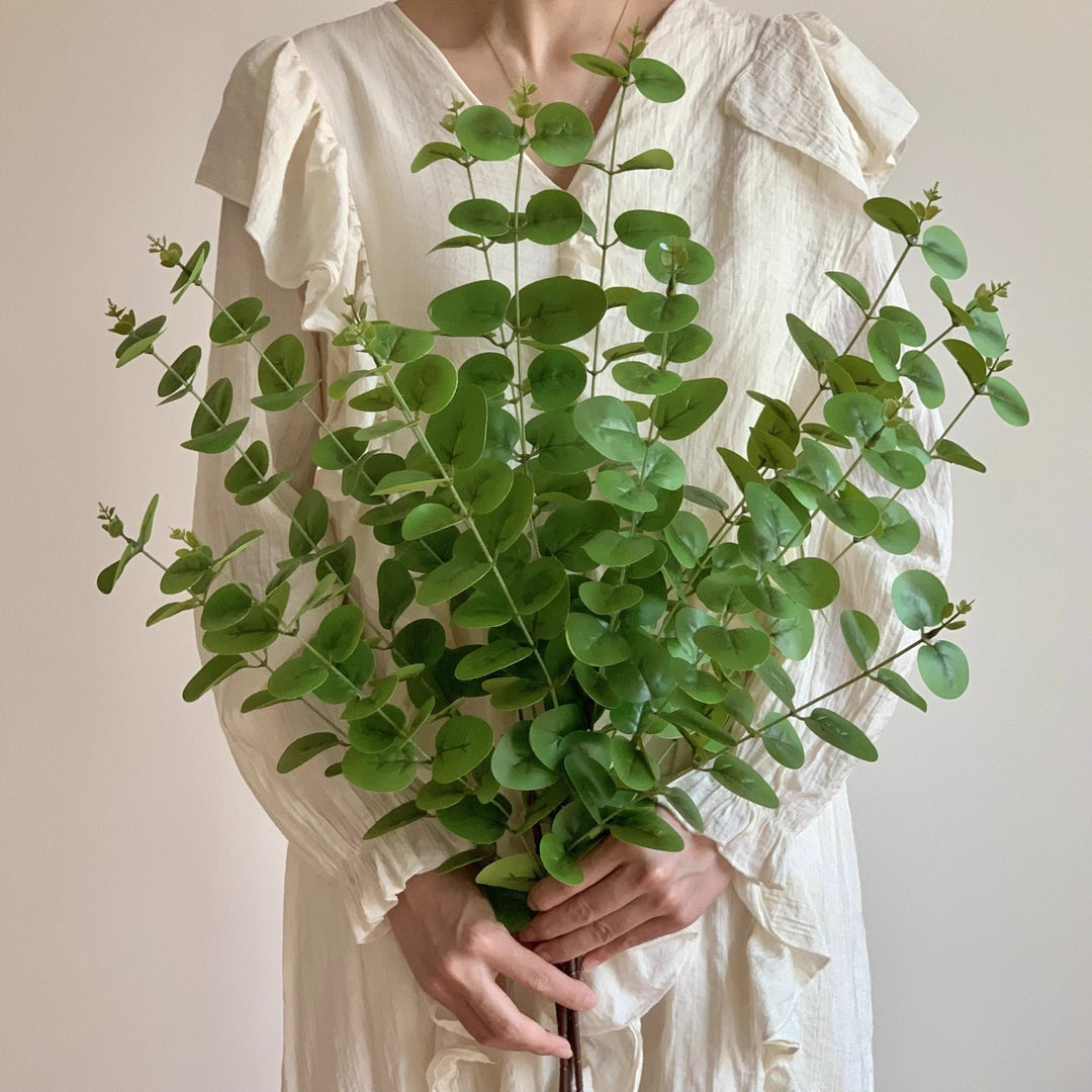 Lebensechte Eukalyptus Pflanzenarrangement