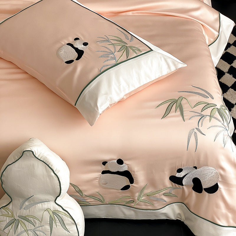 Satin-Feeling Besticktes Panda- & Bambus-Bettbezug-Set mit Kissenbezügen