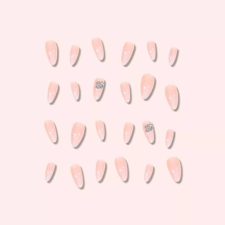Premium Press-On Nail Set mit eleganten Strassakzenten Karnz