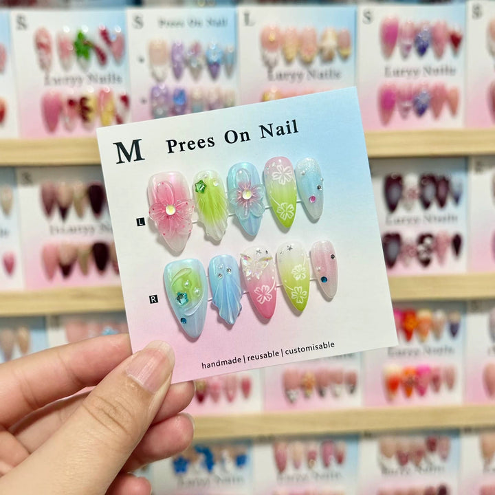 Handgefertigtes Blumendruck-Press-On-Nagelset