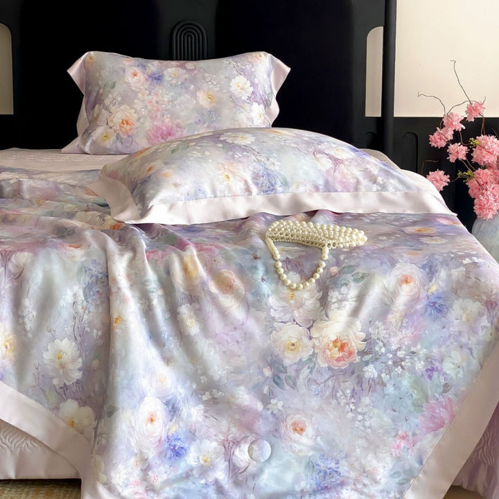 Luxuriöses Satin-Bettwäsche-Set mit Aquarellblumenprint und Satinbordüre
