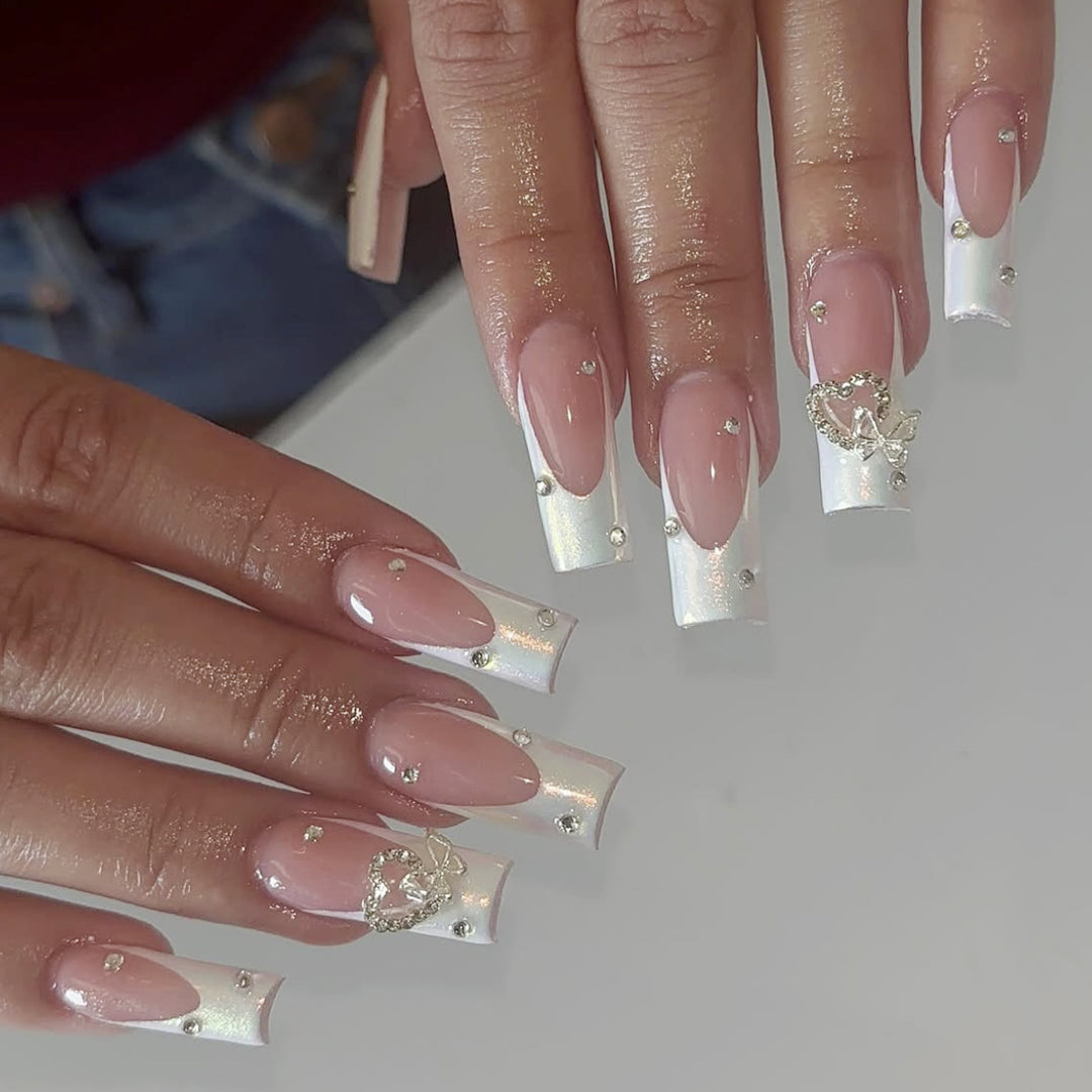 Elegantes 3D Acryl-Nageldesign Karnz