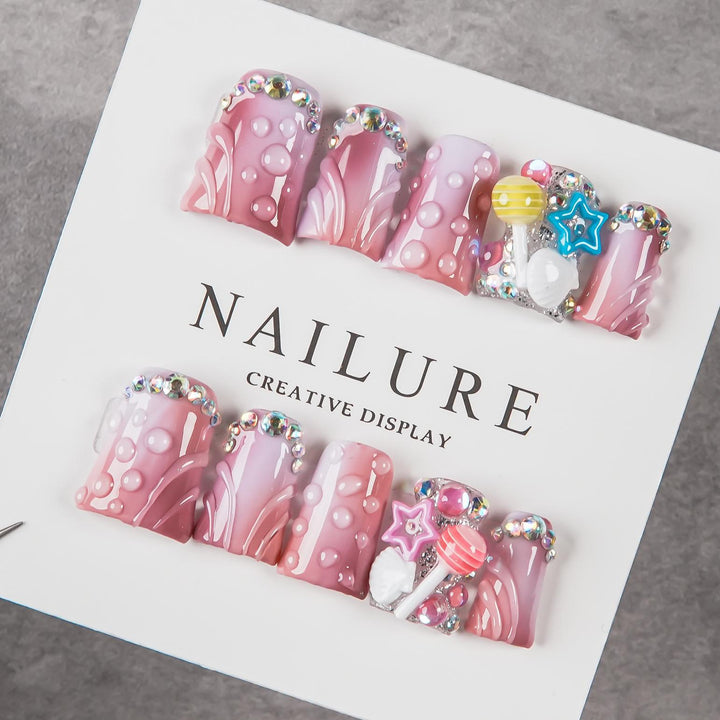 Dekoratives Fantasy-Themen Press-On Nagelset