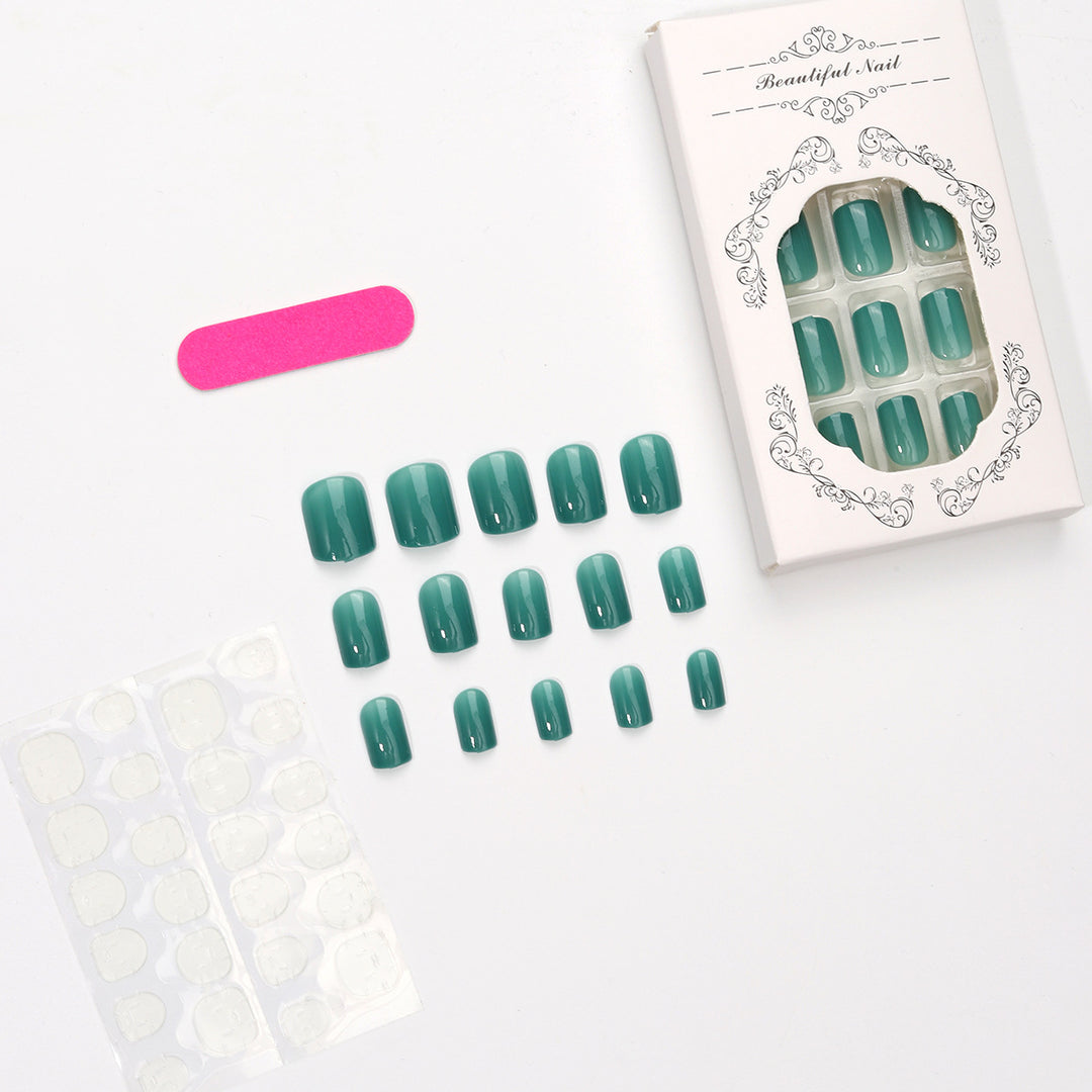 Glänzende Press-On-Nagelspitzen-Kollektion Karnz