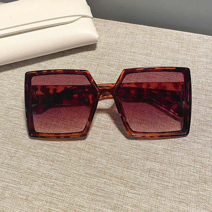 Damen quadratische Sonnenbrille mit robustem Rahmen und stylischem Design Karnz