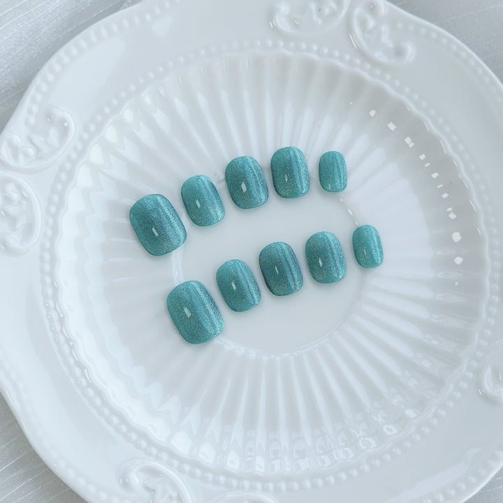 Premium Press-On Nail Art Set mit glitzerndem Finish