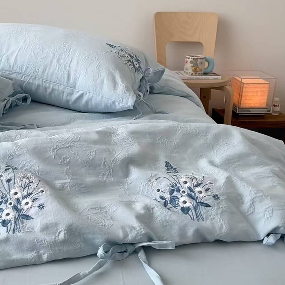 Leichtes Jacquard-Baumwoll-Bettbezug-Set mit handgestickten Blumenzweigen, Bindeschlaufen und Oxford-Kissenbezügen