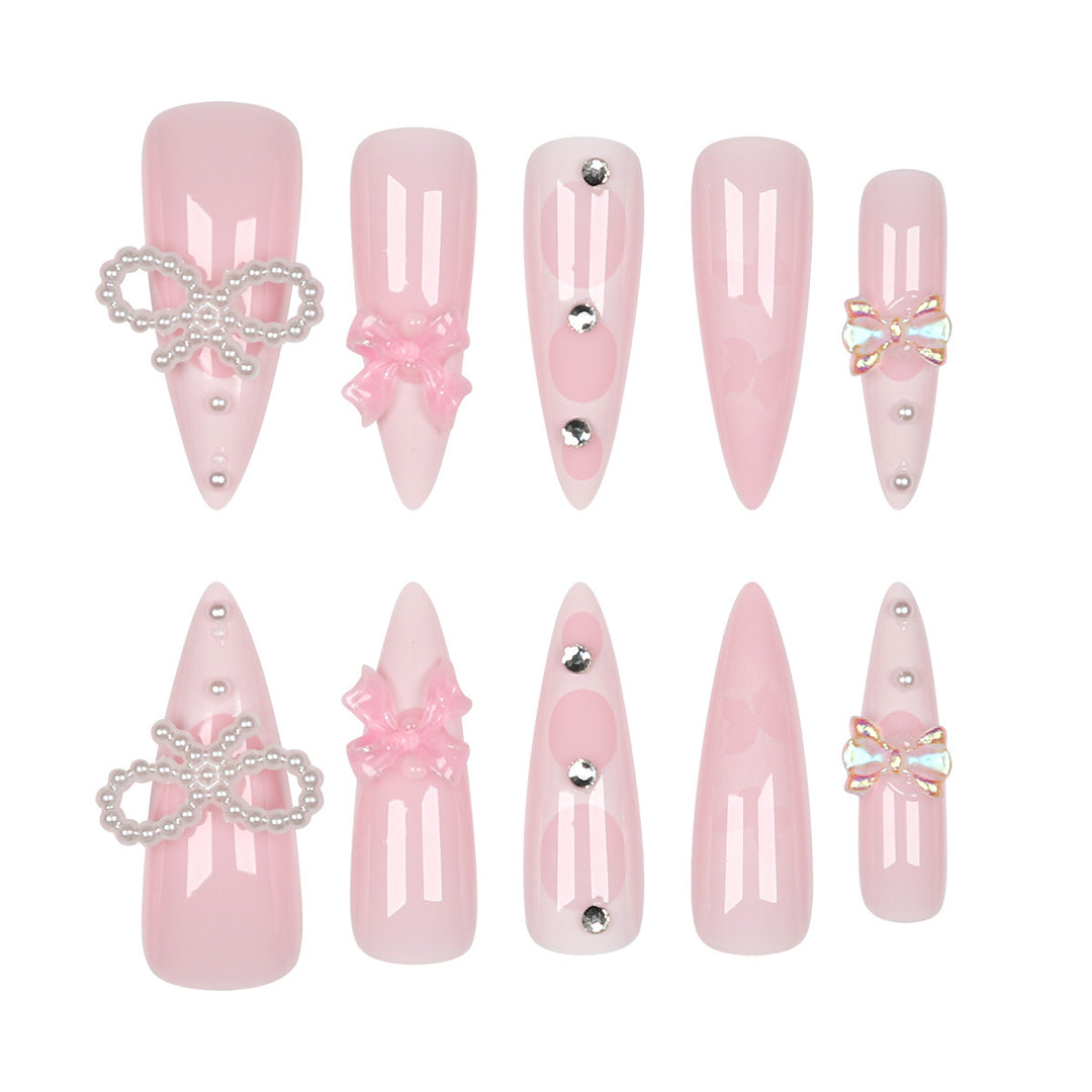 Dekorativer Stiletto Press-On Nagelkunstset Karnz