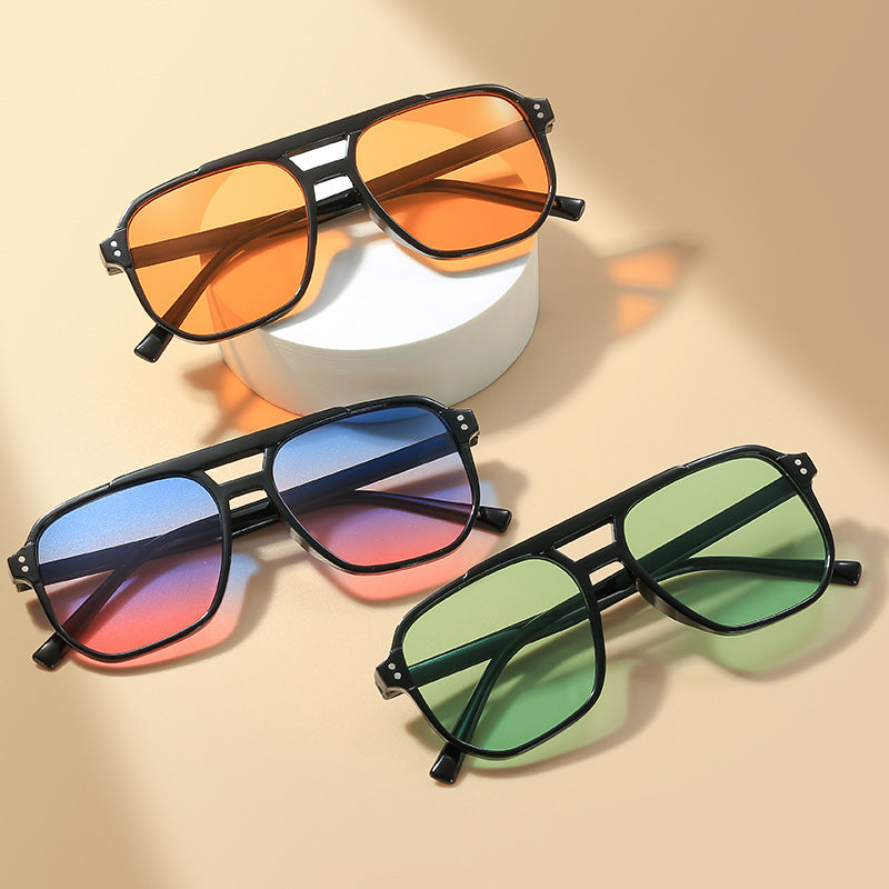 Stylische Breite-Rahmen-Sonnenbrille Karnz