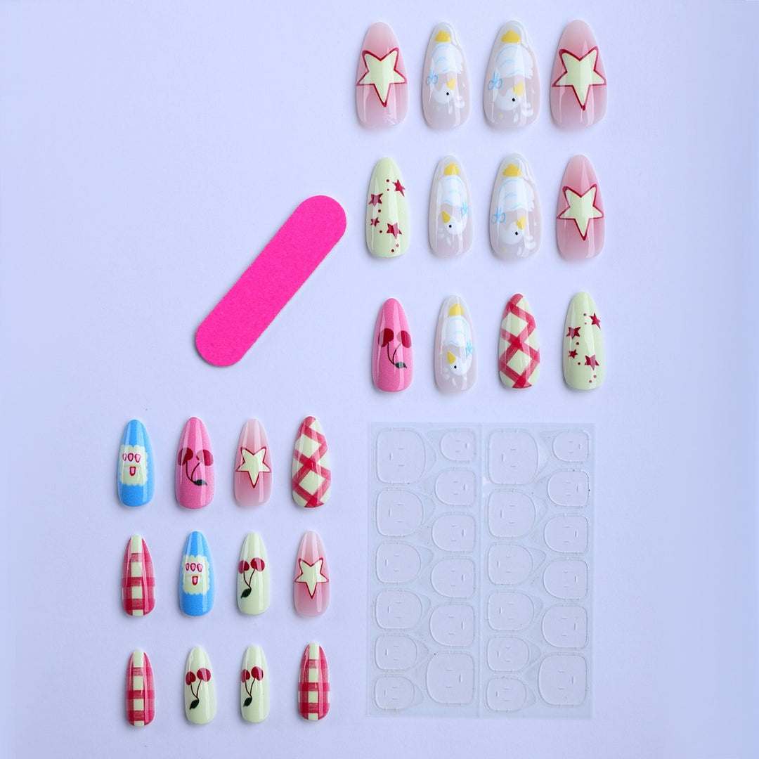 Spitzen Nageldesigns Karnz