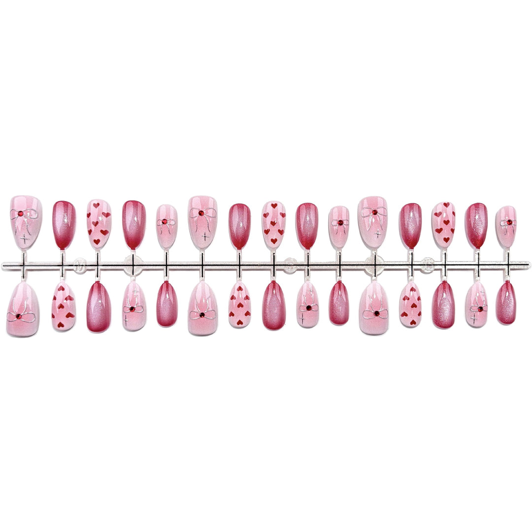 Herz-Beschmückte Press-On Nagelkunst Set