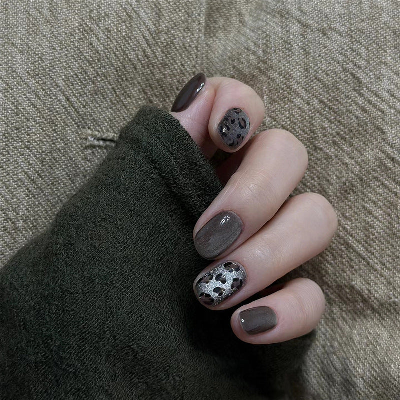 Kunstnägel Im Eleganten Animal-Print Design Karnz