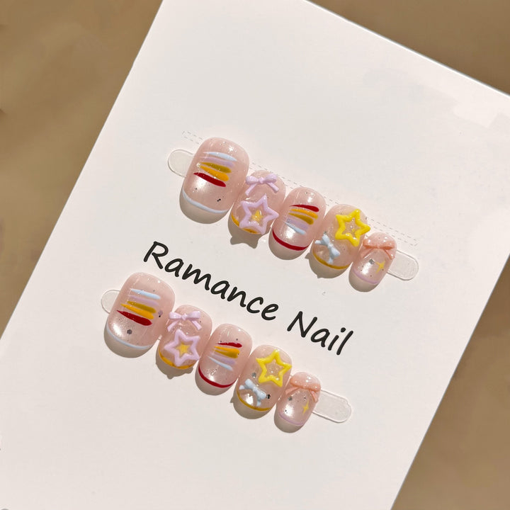 Künstlerisches Press-On-Nagelset Karnz