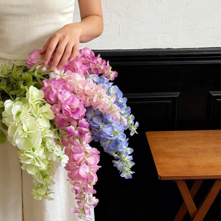 Künstlicher Blütenzweig mit lebensechten, hängenden Blüten Karnz