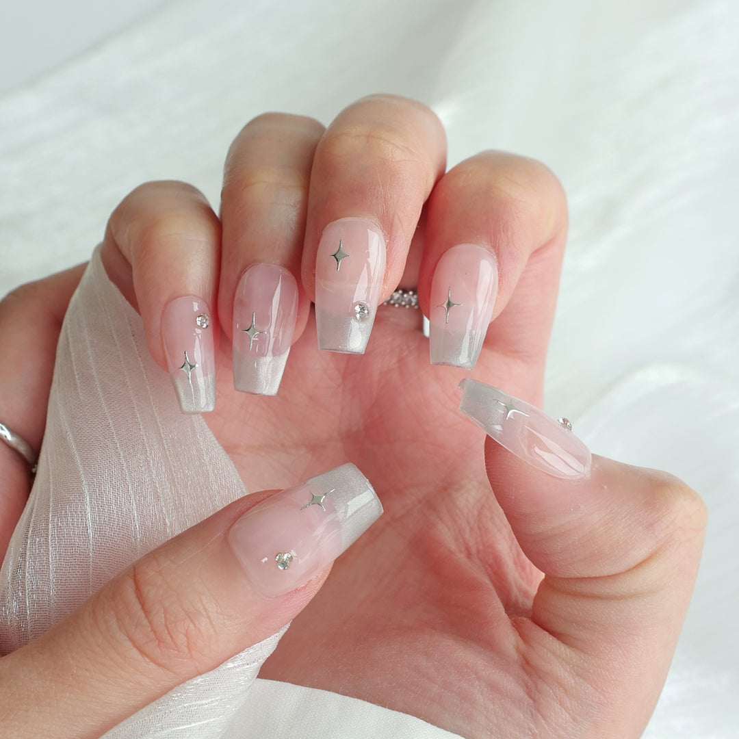 Schmetterlings-verzierte Press-On Nagelset
