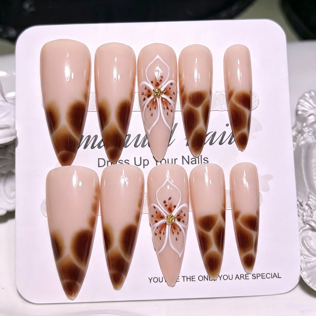 Blumenmuster Stiletto Press-On Nagelspitzen Karnz