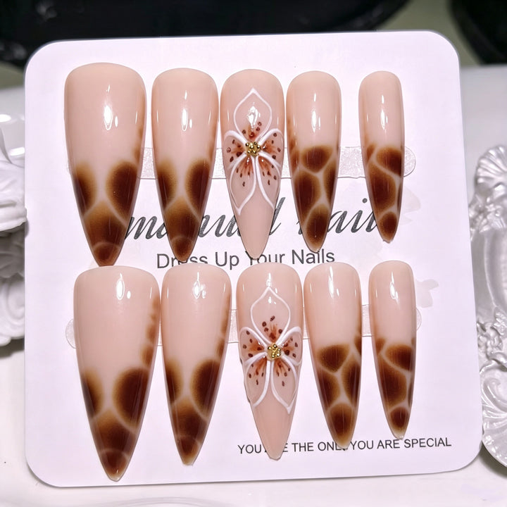 Blumenmuster Stiletto Press-On Nagelspitzen Karnz