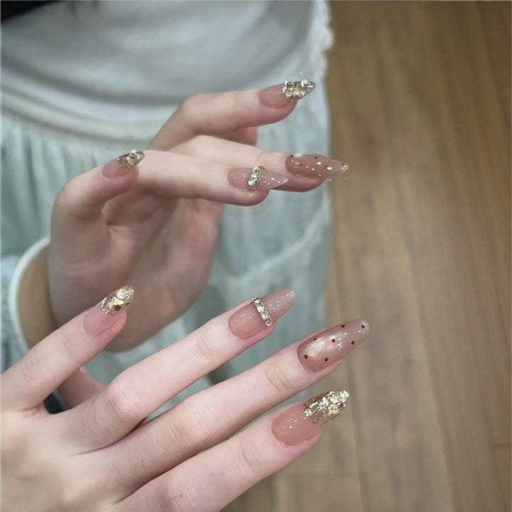 Dekoratives Press-On Nageldesign-Set