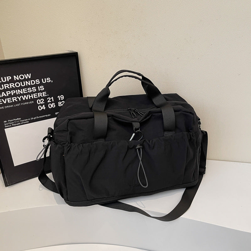 Vielseitige Reisetasche mit erweiterbarem Stauraum