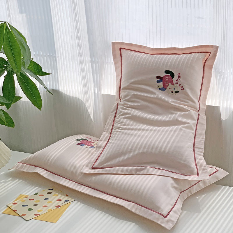 Besticktes Baumwollsatin-Kissenbezug-Set mit Pipingskante