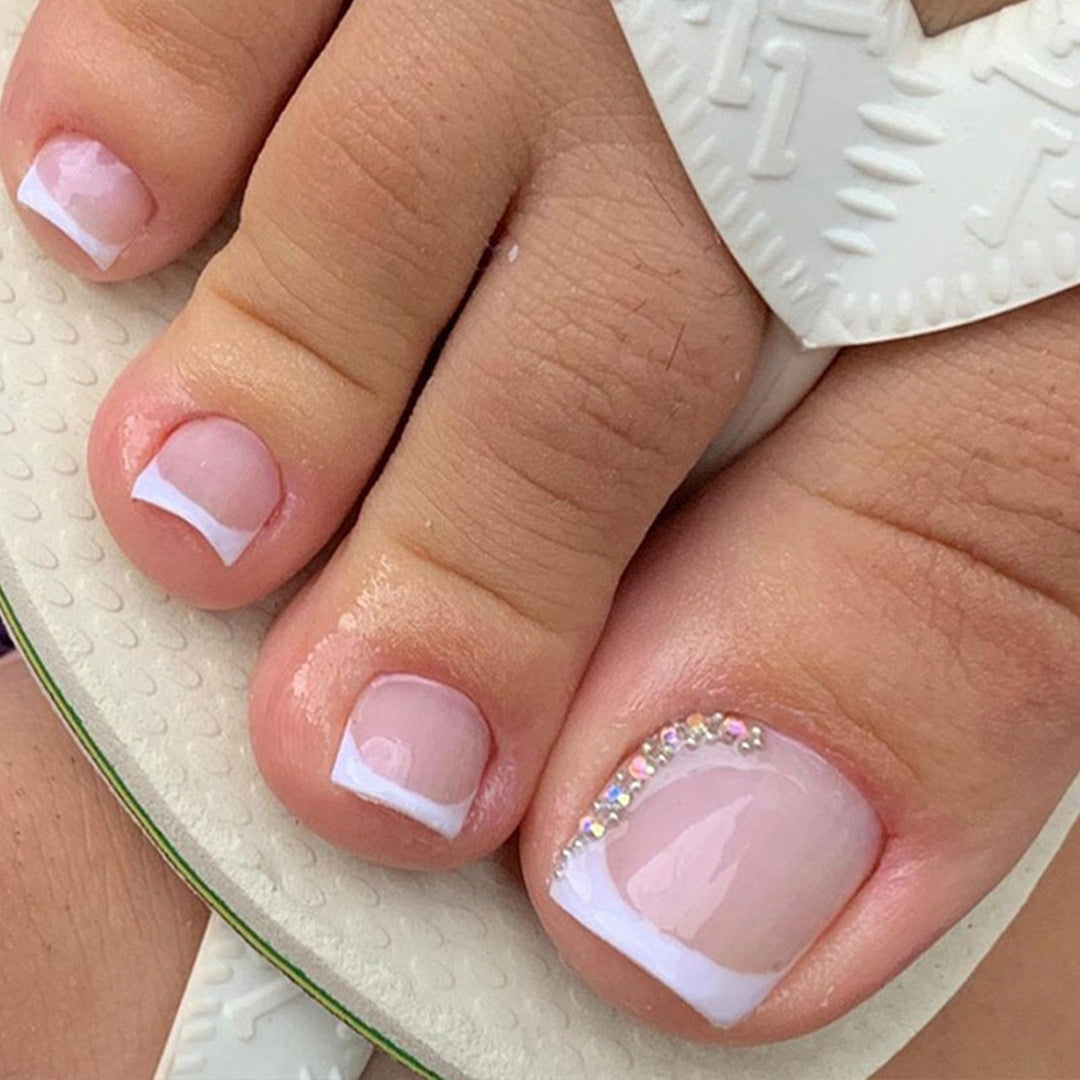 Nagelkunst Set mit Glitzerakzenten Karnz