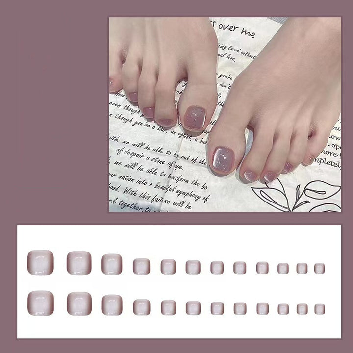 Fußnagelset mit eleganten Kunstnägeln Karnz