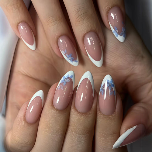 Elegante florale Akzent Press-On Nagelset Karnz