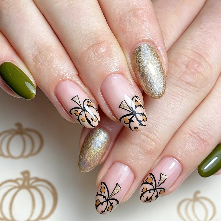 Elegantes saisonales Nagelkunstset Karnz