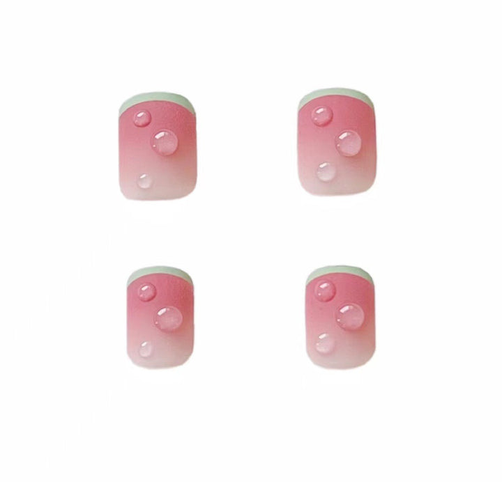 Kunstvolle und elegante Nageldesigns Karnz