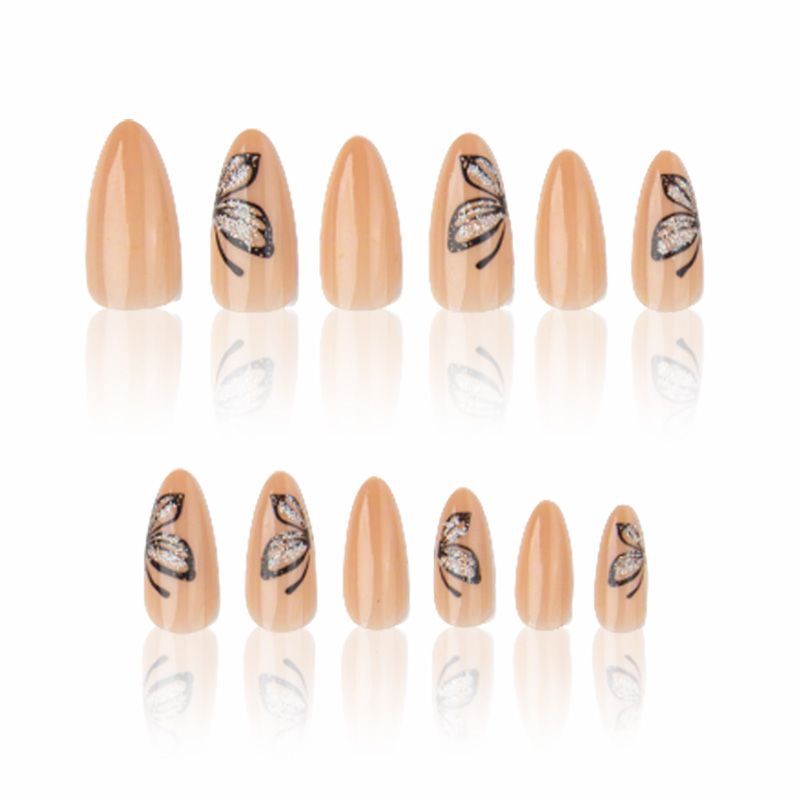 Kunstnagelset mit filigranen Schmetterlingsmotiven und elegantem Finish Karnz
