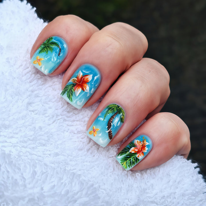 Nail Art Design mit tropischen Motiven Karnz