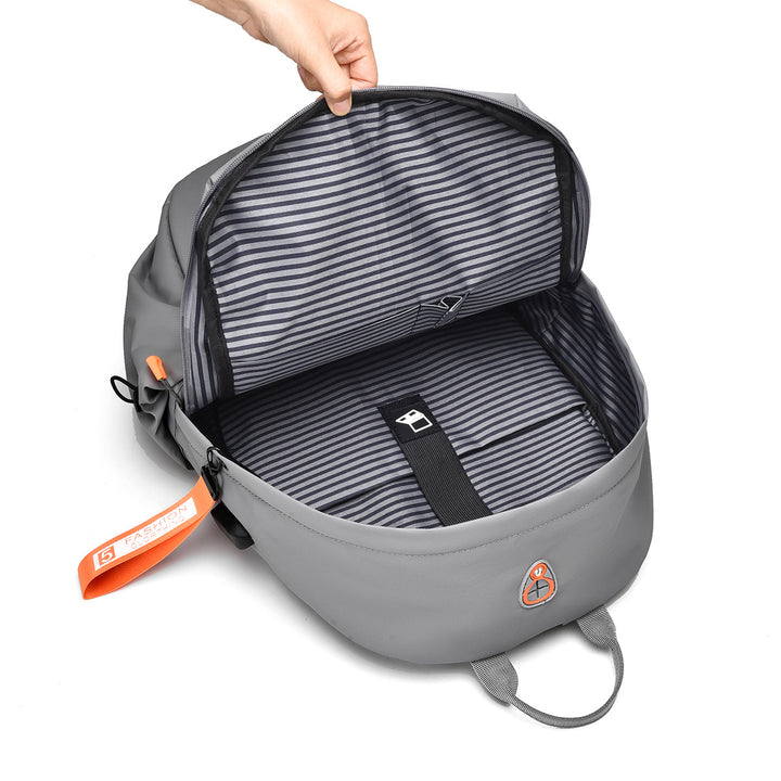 Hochwertiger wasserdichter Rucksack mit innovativen Aufbewahrungslösungen Karnz