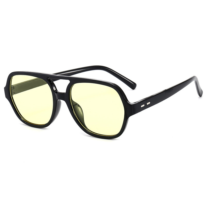 Damen quadratische Brille mit klarem Rahmen und modischem Design Karnz