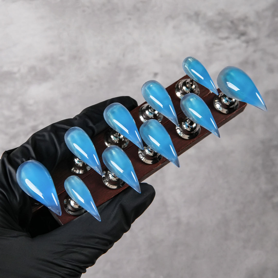 Stylisches Stiletto Press-On Nail Set