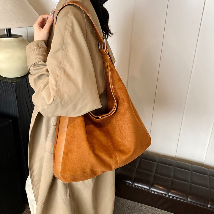 Elegante und Vielseitige Schultertasche Karnz