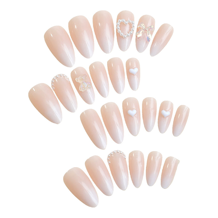 Elegantes Press-On-Nagelset mit dekorativen floralen Akzenten Karnz