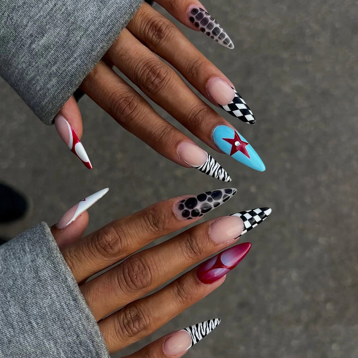 Tierisch inspiriertes Press-On-Nagelkunst-Set Karnz