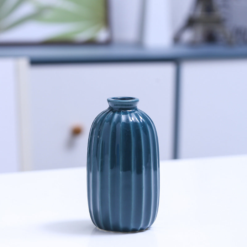 Rippte Keramische Bud Vase Karnz