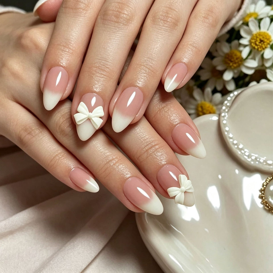 Elegante mit Schleifen geschmückte Press-On Nagelspitzen Karnz