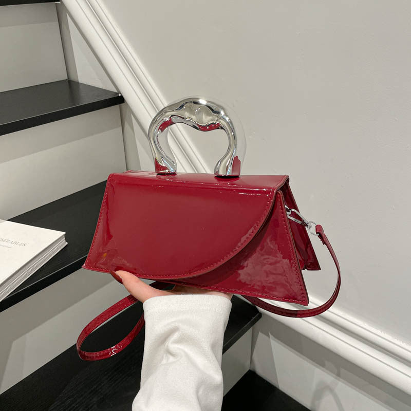 WoChic Lackleder Handtasche Karnz