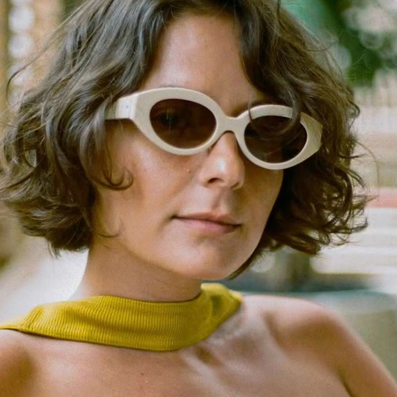 Damen kreative Sonnenbrille im eleganten Retro-Stil Karnz