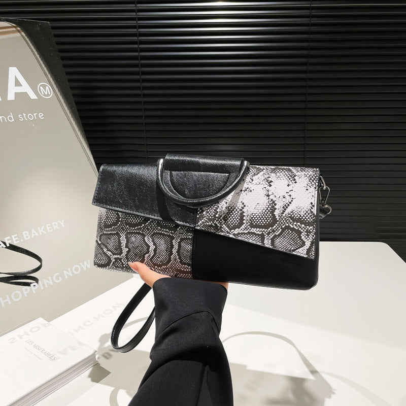 Strukturierte Texturierte Clutch Tasche Karnz