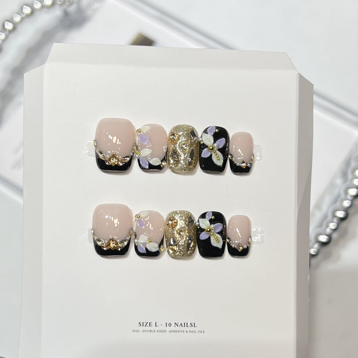 Themen Press-On Nagelkunstset mit Hello Kitty Designs Karnz