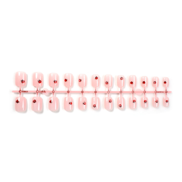 Künstlerisches Marienkäfer Design Press-On Nail Set Karnz