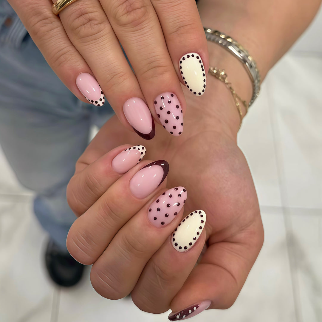 Dekoratives Drucknagelset mit modernem Design